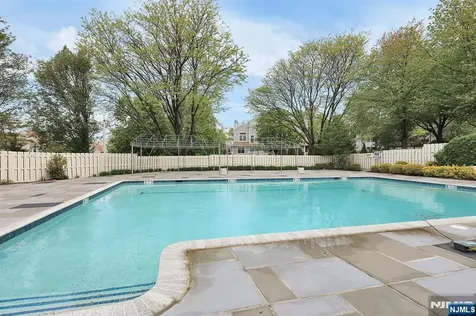 2 Markham Circle Englewood NJ 07631