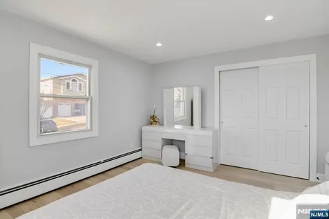 565 Center Street Wood Ridge NJ 07075