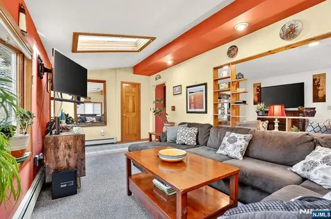 21 Ulster Street West Milford NJ 07480