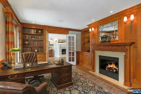 7 Charlden Drive Saddle River NJ 07458