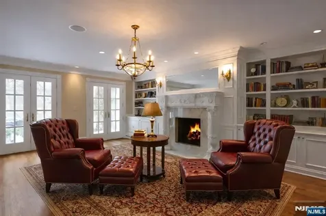 7 Charlden Drive Saddle River NJ 07458