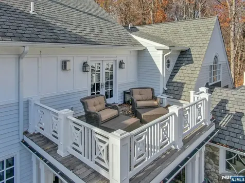 7 Charlden Drive Saddle River NJ 07458