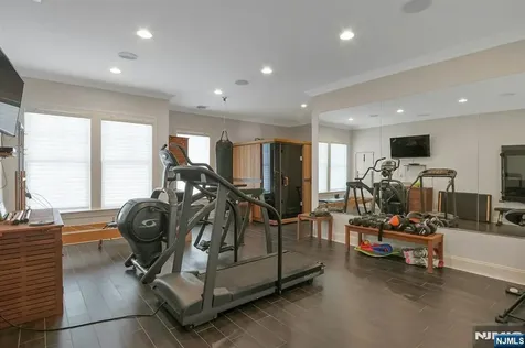 7 Charlden Drive Saddle River NJ 07458