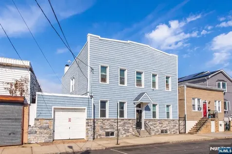 9 8th Street Belleville NJ 07109