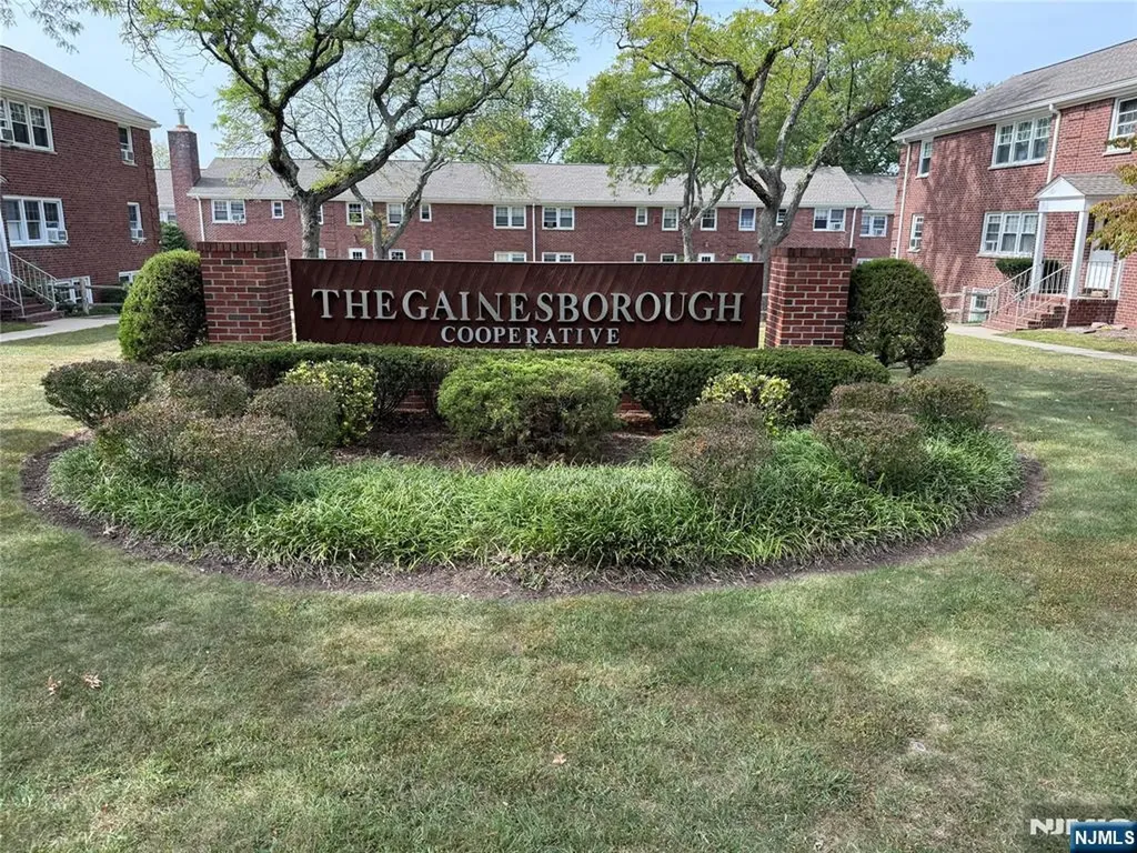 12 Gainesborough Terrace River Edge NJ 07661