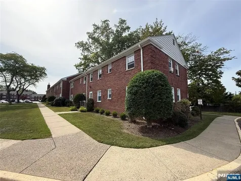 12 Gainesborough Terrace River Edge NJ 07661