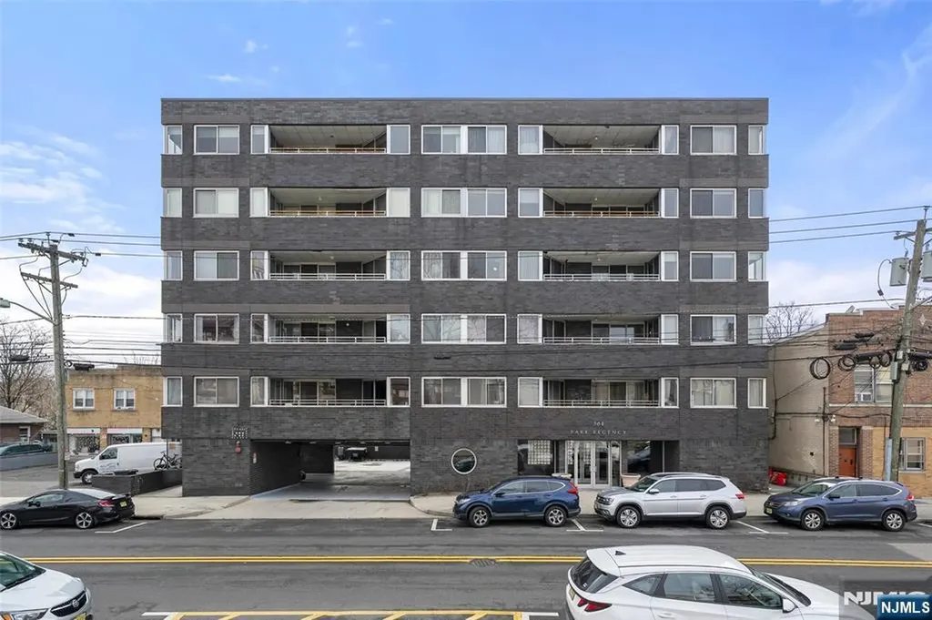 364 Palisade Avenue Cliffside Park NJ 07010