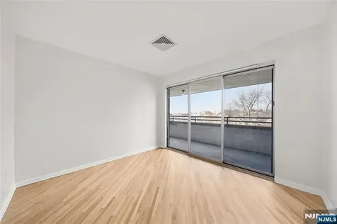 364 Palisade Avenue Cliffside Park NJ 07010