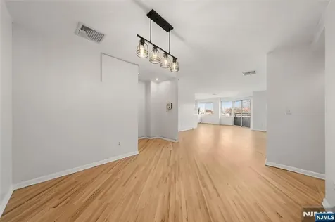 364 Palisade Avenue Cliffside Park NJ 07010