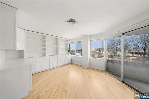 364 Palisade Avenue Cliffside Park NJ 07010