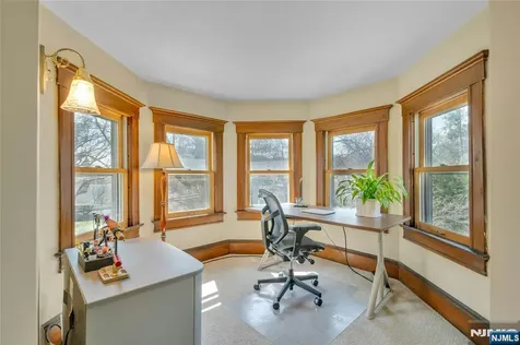 321 Hollywood Avenue Ho-ho-kus NJ 07423