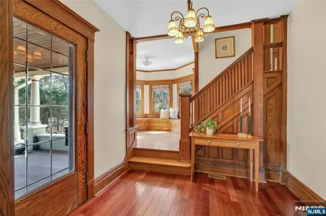 321 Hollywood Avenue Ho-ho-kus NJ 07423