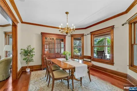 321 Hollywood Avenue Ho-ho-kus NJ 07423