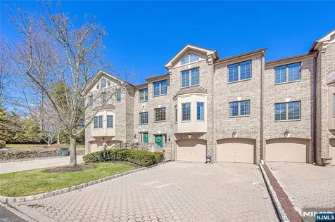 19 Sherbrooke Court Saddle River NJ 07458