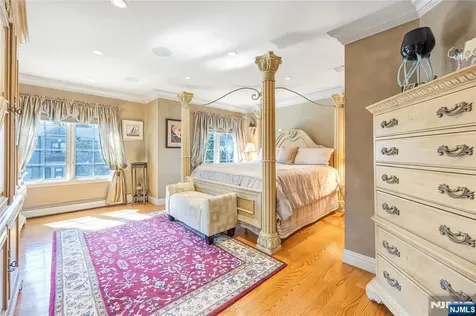 19 Sherbrooke Court Saddle River NJ 07458