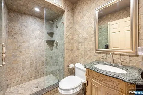 19 Sherbrooke Court Saddle River NJ 07458