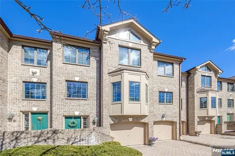 19 Sherbrooke Court Saddle River NJ 07458