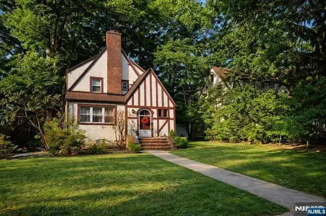 274 W Englewood Avenue Teaneck NJ 07666