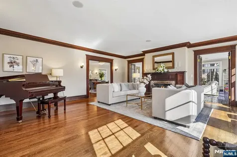 29 Hillcrest Road Glen Ridge NJ 07028