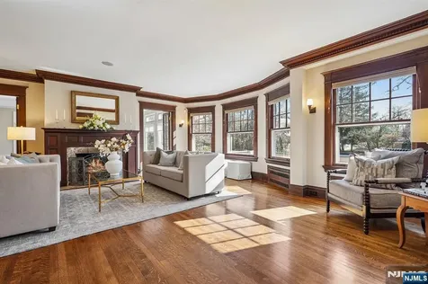 29 Hillcrest Road Glen Ridge NJ 07028