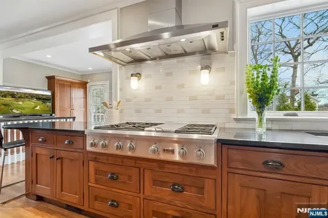 29 Hillcrest Road Glen Ridge NJ 07028