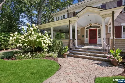 29 Hillcrest Road Glen Ridge NJ 07028