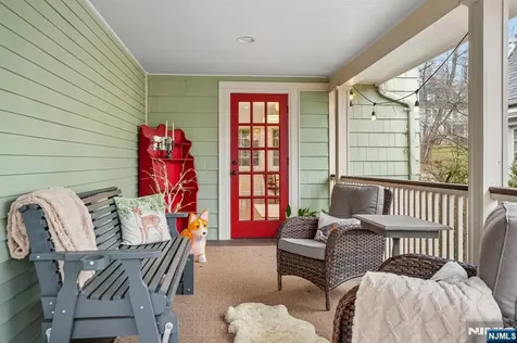 391 Up Mountain Avenue Montclair NJ 07043