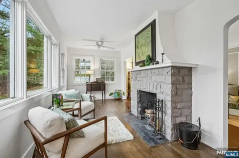 391 Up Mountain Avenue Montclair NJ 07043
