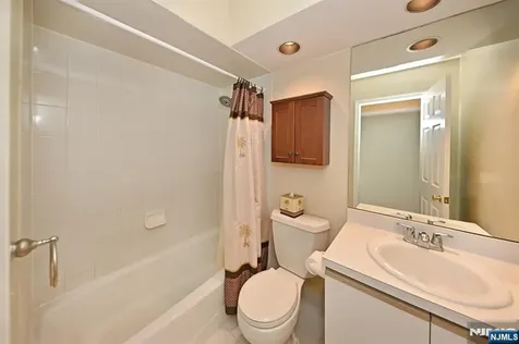 884 Somerset Court Ramsey NJ 07446