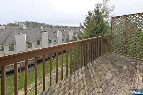 884 Somerset Court Ramsey NJ 07446