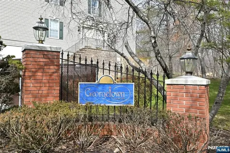 884 Somerset Court Ramsey NJ 07446