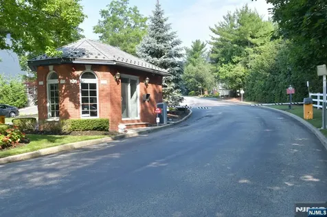 884 Somerset Court Ramsey NJ 07446