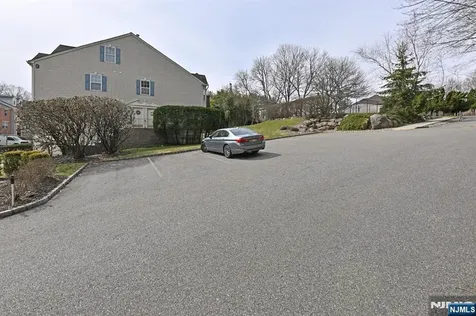 884 Somerset Court Ramsey NJ 07446
