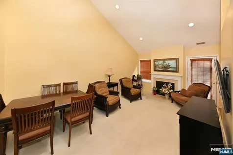 884 Somerset Court Ramsey NJ 07446