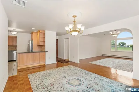 130 N 7th Street Saddle Brook NJ 07663