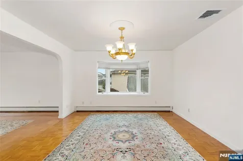 130 N 7th Street Saddle Brook NJ 07663