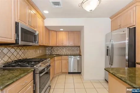 130 N 7th Street Saddle Brook NJ 07663