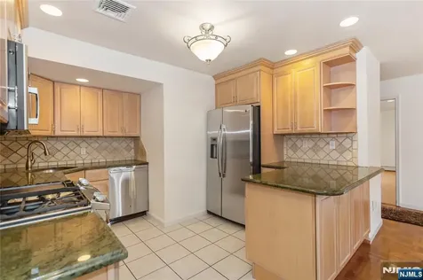 130 N 7th Street Saddle Brook NJ 07663