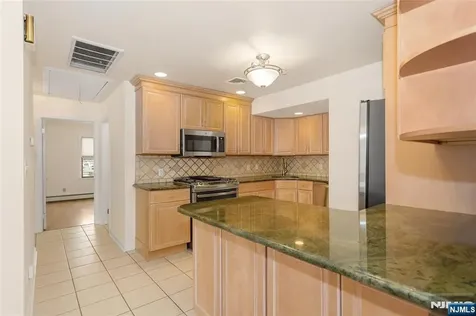 130 N 7th Street Saddle Brook NJ 07663