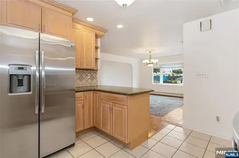 130 N 7th Street Saddle Brook NJ 07663
