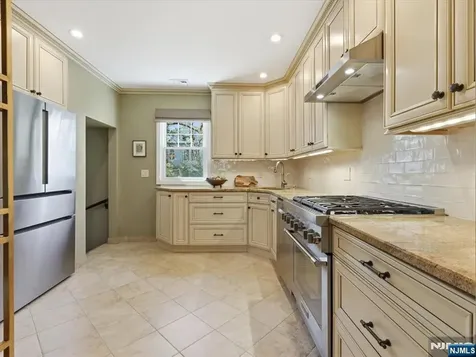 14 Evergreen Avenue Bloomfield NJ 07003