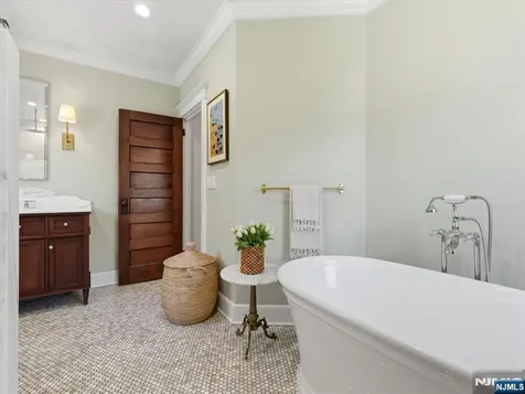 14 Evergreen Avenue Bloomfield NJ 07003