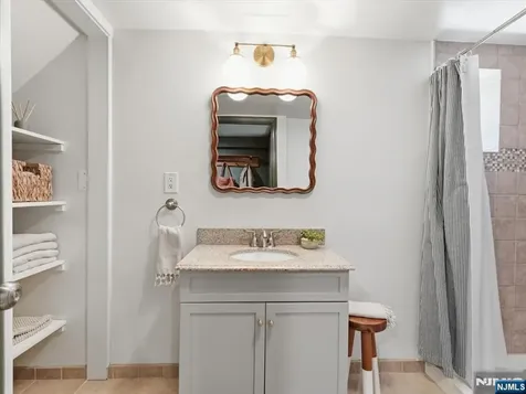 14 Evergreen Avenue Bloomfield NJ 07003
