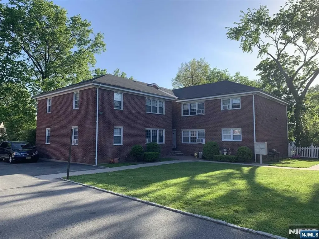 171-183 Fort Lee Road Teaneck NJ 07666