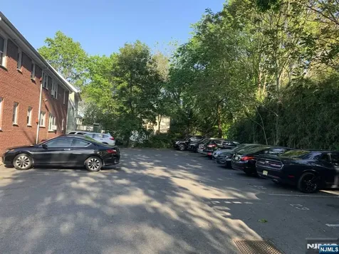 171-183 Fort Lee Road Teaneck NJ 07666