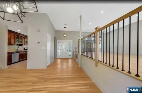 22 Greentree Terrace Tenafly NJ 07670