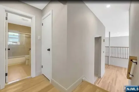 22 Greentree Terrace Tenafly NJ 07670