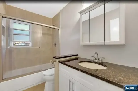 22 Greentree Terrace Tenafly NJ 07670