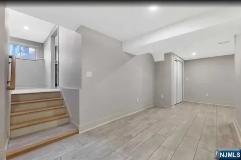 22 Greentree Terrace Tenafly NJ 07670