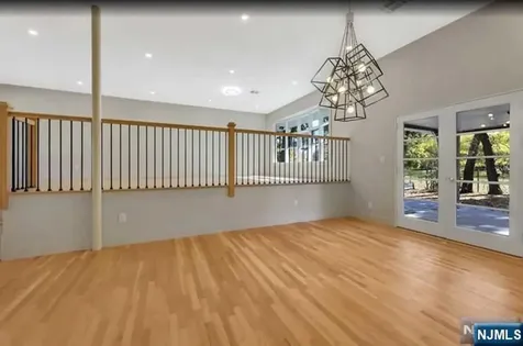 22 Greentree Terrace Tenafly NJ 07670